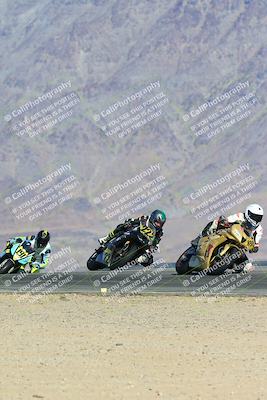 media/Jan-12-2025-CVMA (Sun) [[be1d2b16e3]]/Race 3-Amateur Supersport Middleweight/